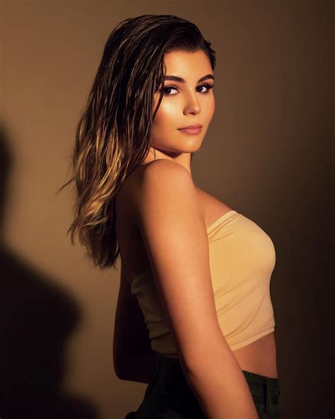 Olivia Jade Makes Fans Drool With Hot Selfies After Instagram Return