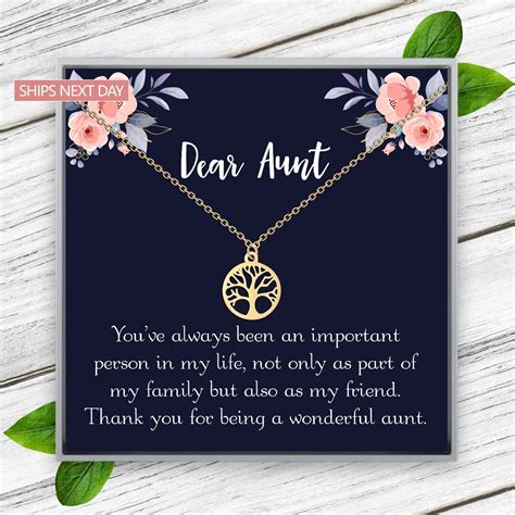 Personalzied Aunt Necklace Gift From Nephew Aunt Gift From Niece Family Jewelry Gift For Aunt