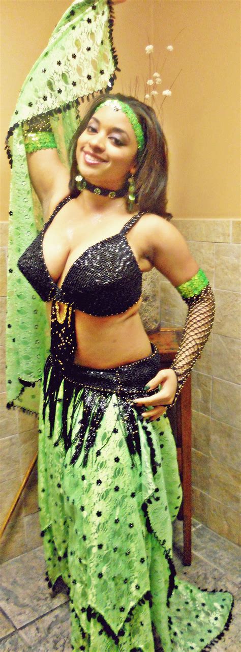 saiedah is one of the very few oriental dancers to perform the authentic egyptian style of