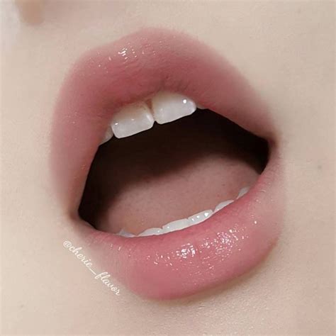 Pin By Dde On 메이크업네일아트 Beautiful Lips Ulzzang Makeup Girls Lips