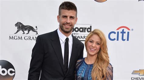 Shakira Finally Confirms She And Boyfriend Gerard Pique Are Expecting