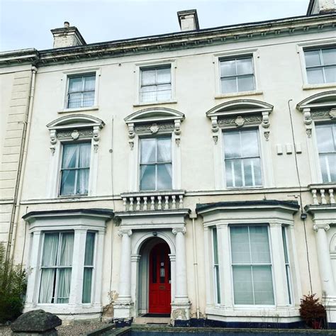 Melville place, kirkcaldy, ky2 5sl. 'Self Contained 1 Bedroom Flat' Room to Rent from SpareRoom