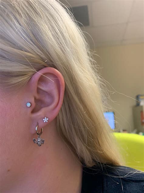 Finally Got My Tragus Pierced 2 Weeks Ago After Wanting It For Years I