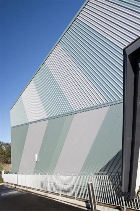 Lysaght Trimdek Colorbond Metal Deck Metal Roofing Shop By Product Roofers Online