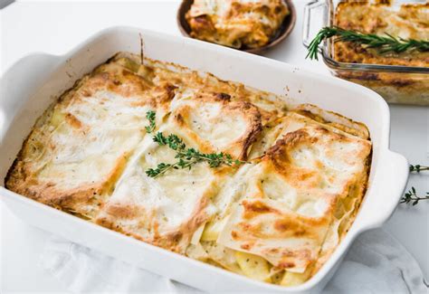 Whole foods is the leading retailer of natural and organic foods uniquely positioned as america's healthiest grocery store. Lasagna with Béchamel Sauce and Winter Squash | Heinen's ...