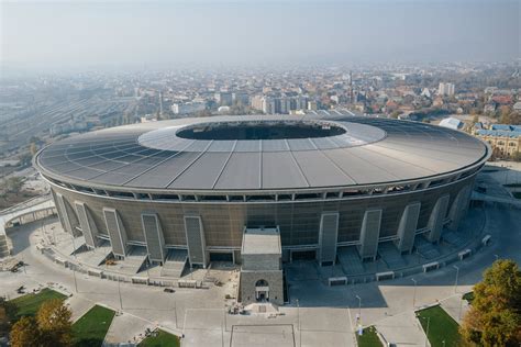 The puskas arena is located just east of central budapest at only a kilometer from budepest keleti central railway station. Ez a videó a nyitómeccsre készülő Puskás Aréna minden ...