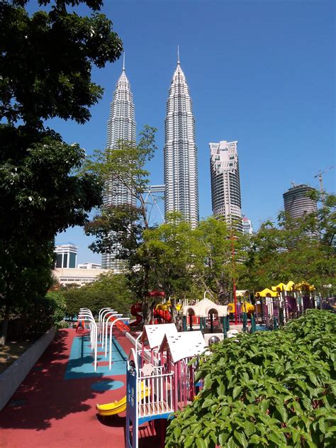 See kuala lumpur deer park and all kuala lumpur has to offer by arranging your trip with our kuala lumpur online day trip planner. Tropical Gardening: A Roberto Burle Marx garden in Kuala ...