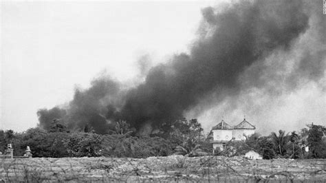 Vietnam Napalm Attack