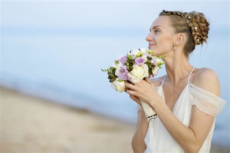 Public or private beach wedding. Tips for the Perfect Beach Wedding Dresses | Traveler's Blog