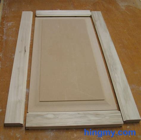 Door rails and stiles are 3/4 thick. DIY Custom Kitchen Cabinet doors | Building kitchen cabinets, Cabinet doors, Kitchen cabinet doors