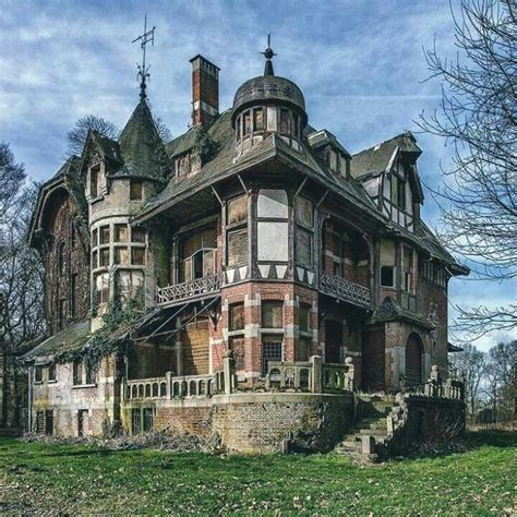 An Abandoned Victorian Mansion In Belgium Who Would Like To Explore