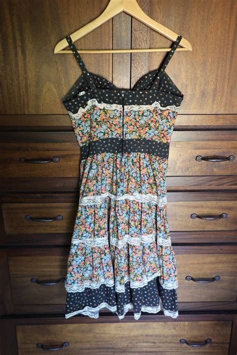 Vintage 1970s Gunne Sax STYLE Summer Sundress Corset Gem