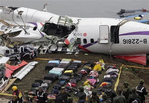 Tasnim News Agency 5 More Bodies Found In Taiwan Plane Crash Tragedy