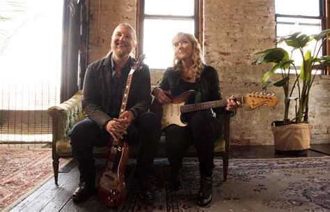 Review Tedeschi Trucks Bands Signs Points To Better Times Ahead Slant Magazine