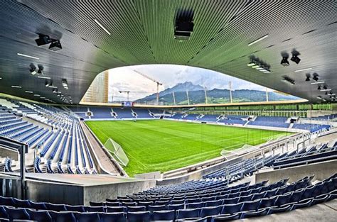 Die startphase in vaduz ist an verrücktheit kaum zu überbieten. swissporarena - Stadion in Luzern