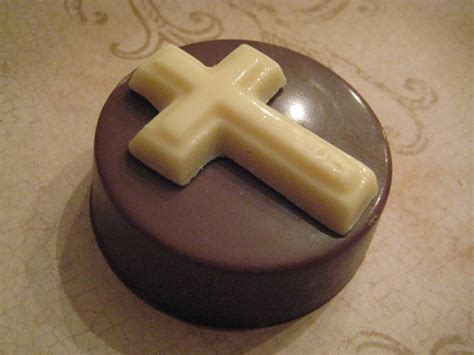 Set Of 12 Chocolate Covered Oreos With Crosses Baptismholy Etsy