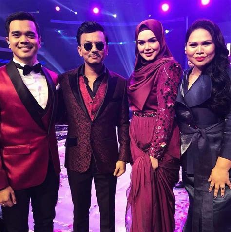 Faizal tahir (ast) cantante malasio (es); Isteri Kedua Isteri Faizal Tahir Meninggal