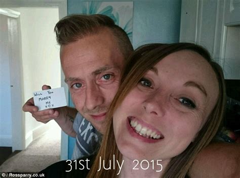 Man Begs Pregnant Girlfriend To Marry Him By Snapping Selfies With Messages Daily Mail Online
