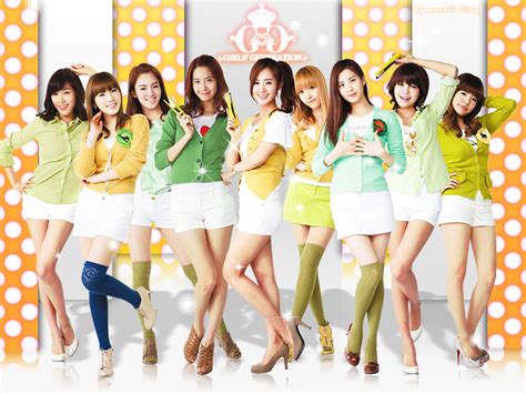 Girls' generation (also known in korea as snsd (소녀시대) is a 9 member female idol group from sm entertainment. SNSD Full Color | Okay Wallpaper