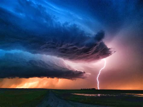 Weather Photographer Of The Year 2021 Setting The Scene Storm