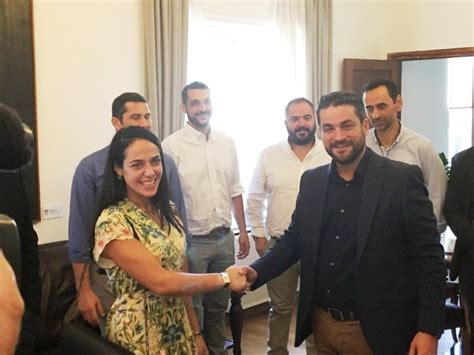 Feb 19, 2020 · πολιτικη δόμνα μιχαηλίδου: Δόμνα Μιχαηλίδου - Παναγιώτης Σημαντηράκης: Ζευγάρι τους ...