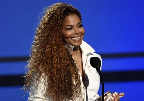 Janet Jackson Postpones Tour For Surgery Asks For Prayers Of Support