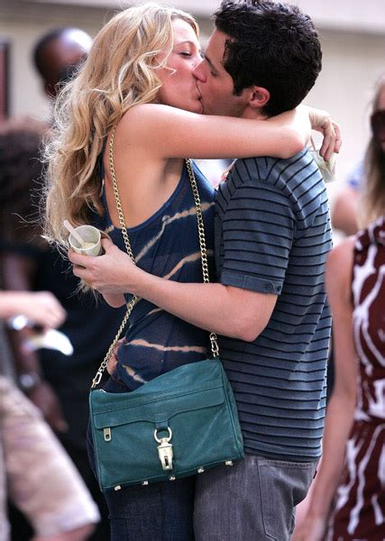 blake lively and penn badgley kissing ~ top actress gallery