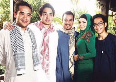 Anak tiri at indonesian => english of explained: (5 Gambar) Kekasih Anak Tiri Dato Siti, Asyraf Khalid Yang ...