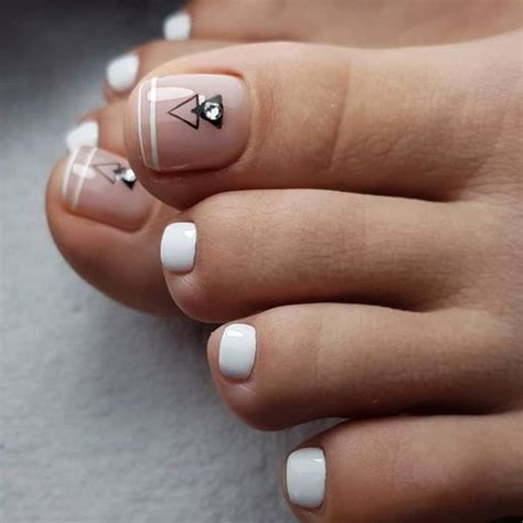 Cómo jugar conviérteme en una modelo. Pedicure y diseños para uñas pies de moda | Tendencias 2019 | Uñas de pies sencillas, Uñas pies ...