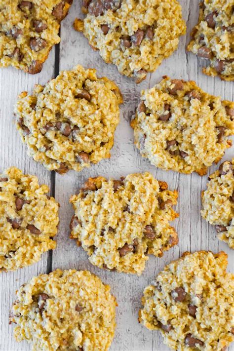 Only 9 ingredients, 4 grams net carbs, & ready in 20 minutes! Banana Oatmeal Cookies are an easy flourless cookie recipe. These chewy oatmeal cookies are ...
