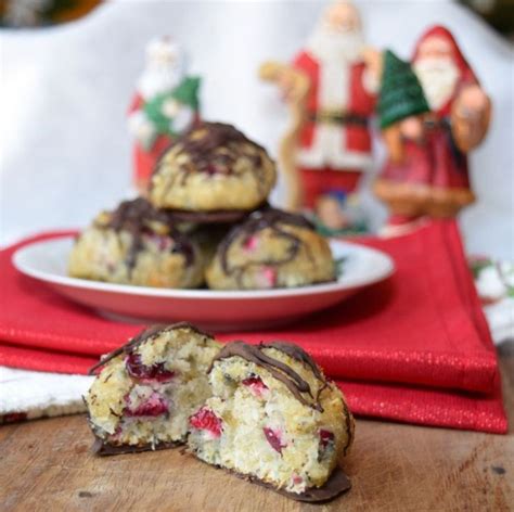 These cookies will remind you of the peanut butter cookies your mom used to make you when you were a kid, but these have only 5 grams of. Diabetic Cookies for Me: #12 Healthy Sugar-Free Christmas ...