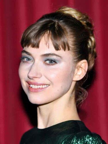Imogen Poots Net Worth Age Family Babefriend Biography And More