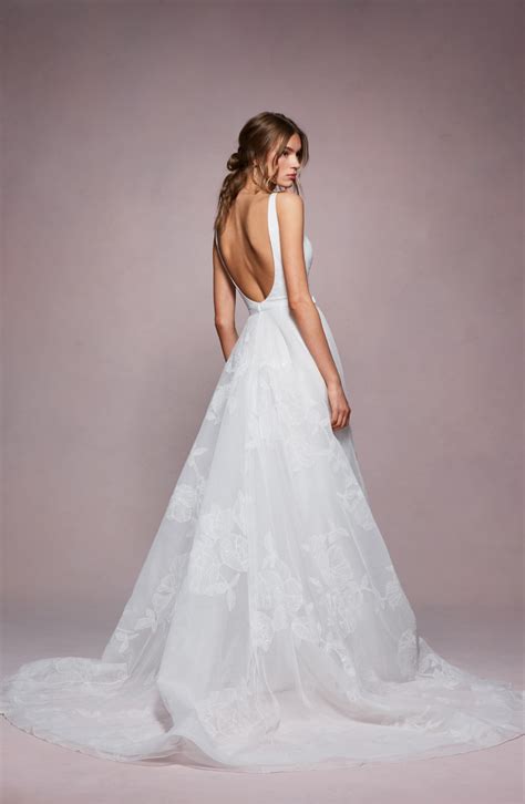 Marchesa notte bride for bhldn offers brides the meticulous detailing and romantic silhouettes that are characteristic of marchesa with the effortless appeal of bhldn, at an affordable price point. Marchesa Notte Bea Embroidered Ballgown Wedding Dress in ...