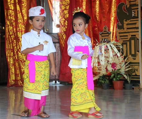 Pakaian Adat Bali Anak Tk Baju Adat Tradisional