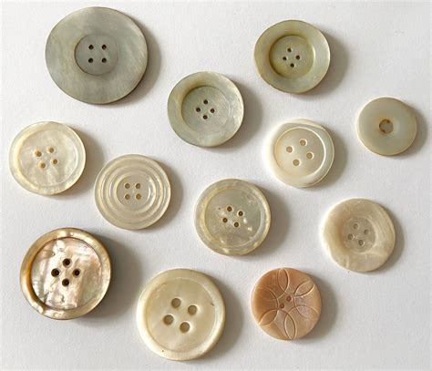 12x Large Antique Mother Of Pearl Buttons 22mm 38mm Vintage Mop