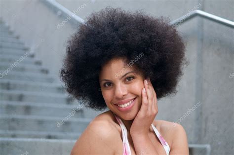 Attractive African American Girl — Stock Photo © Tangducminh 10460778