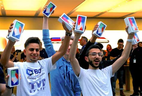 Regardless, the a12 bionic chip increased these phones' efficiency and battery life. Apple iPhone X launch sees hundreds line up in Sydney - ARN