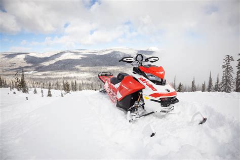 First Ride! 2020 Ski-Doo Summit Expert | Mountain Sledder