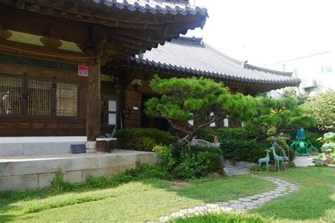 Traditional Korean Tea Houses In Jeonju Dainchon And Wansan Dawon