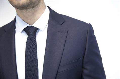 Avis de clients sur izac pour vérifier : Qui connaît un endroit où acheter un beau costume ? J'ai ...