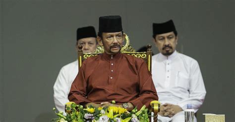 brunei makes gay sex punishable by death by stoning as new islamic sharia laws take effect today