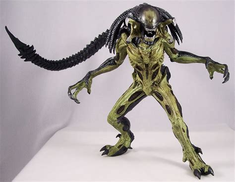 Predalien By Furyu Alien Vs Predator Predator Alien Alien Creatures