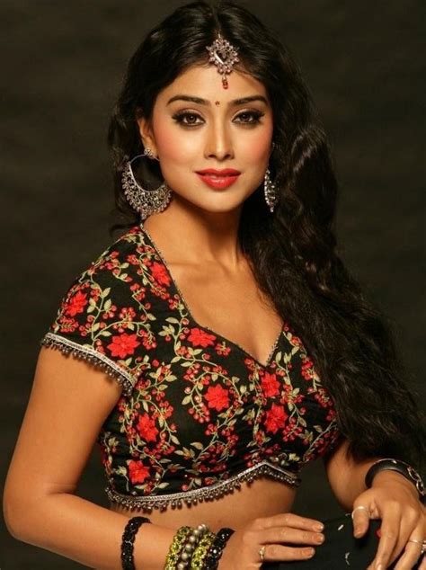 Shriya Saran Шрия Саран South Indian Actress Beautiful Indian