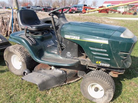 Dark Green Craftsman Lt1000 Lawn And Garden Tractor Tractors