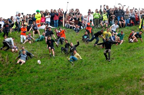 All The Best Pictures From Cheese Rolling 2019 On Coopers Hill