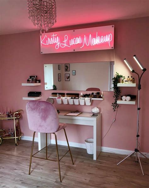 How To Decorate A Beauty Room Oidmachine