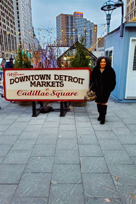 Detroit Holidays 2019 Visiting Cadillac Lodge And Campus Martius