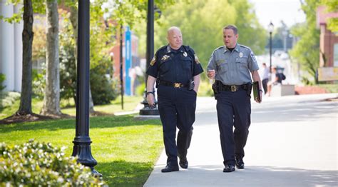 Longwood Police Department Forging Strong Bond Longwood University