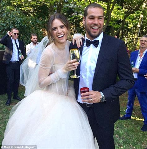 Jesinta Campbell Reveals Extraordinary Price Offered For Wedding Photos Daily Mail Online