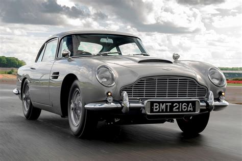 007s Stolen Aston Martin Db5 Has Finally Been Found Carbuzz